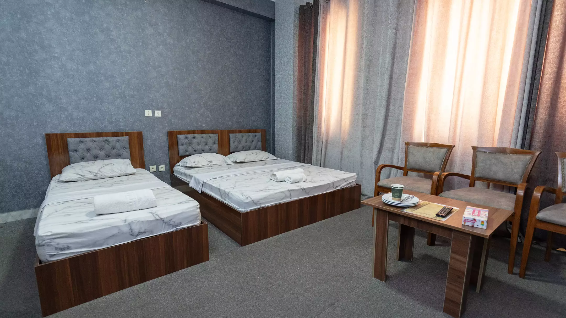 Alibaba https://cdn.alibaba.ir/ostorage/hotel-accommodation-images/674c51e110d0d5745be3d37c_هتل تورال - اتاق سه تخته دبل سینگل (1).webp